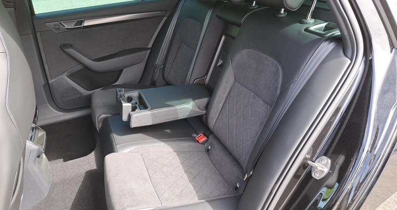 Skoda Superb cena 248240 przebieg: 10, rok produkcji 2024 z Wyśmierzyce małe 121